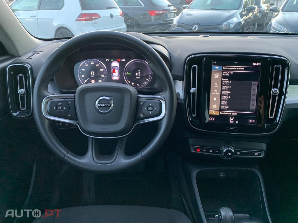 Volvo XC40 1.5 T5 PHEV Momentum