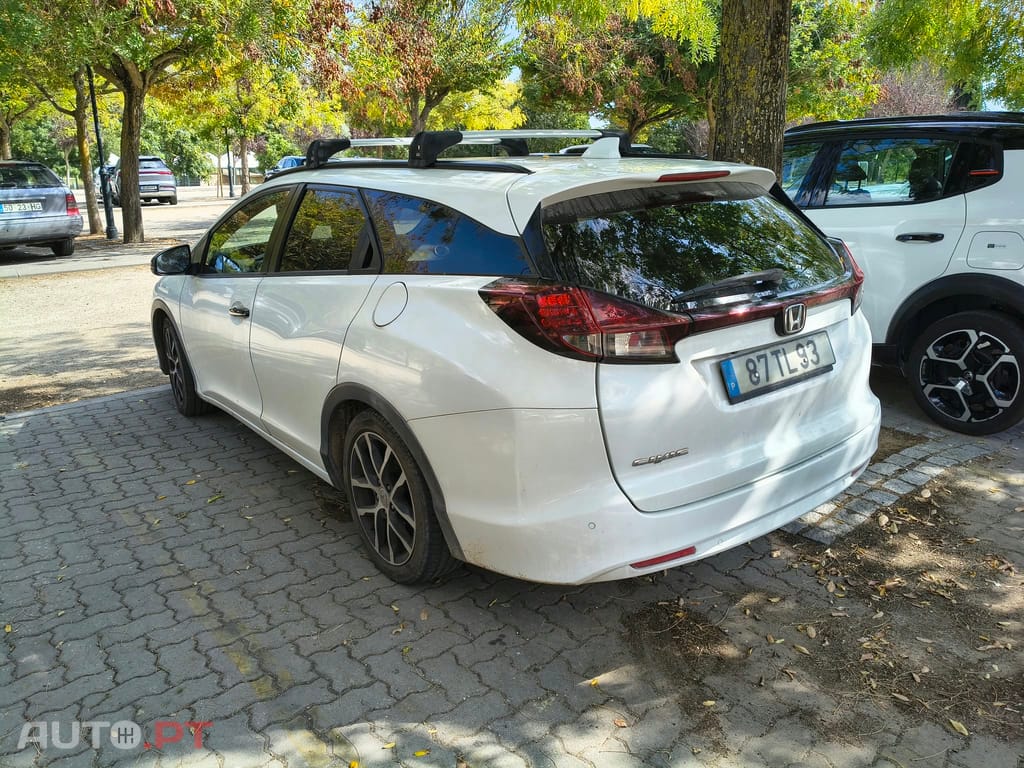 Honda Civic Tourer 1.6 i -dtec Sport Navi
