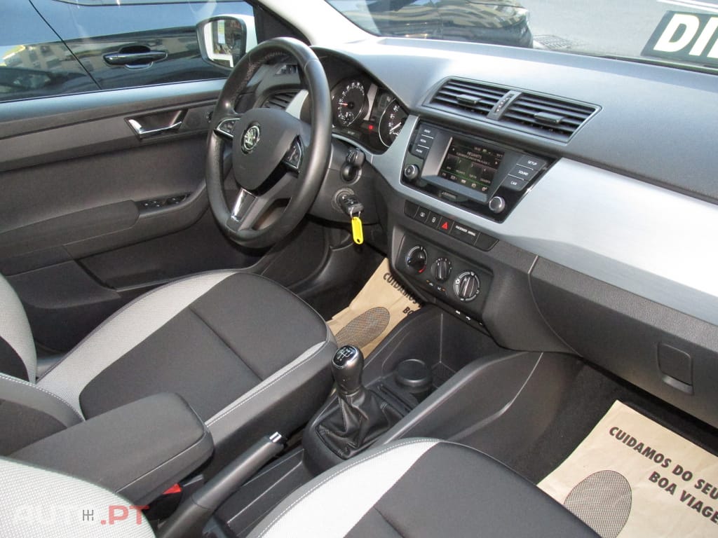Skoda Fabia Diesel 1.4 TDi 105cv Só 22.000KM