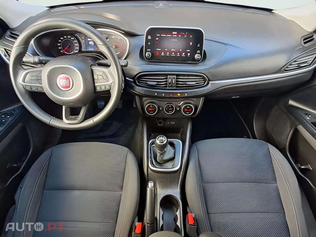 Fiat Tipo 1.3 M-Jet Lounge