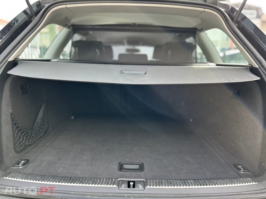 Audi A4 Avant 2.0 TDI S-LINE MULTI.