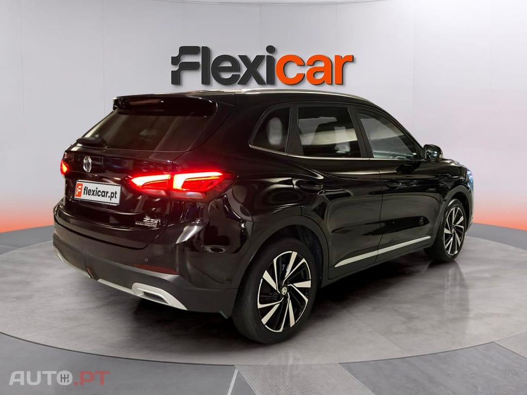 MG ZS 1.5 Hybrid+ Luxury