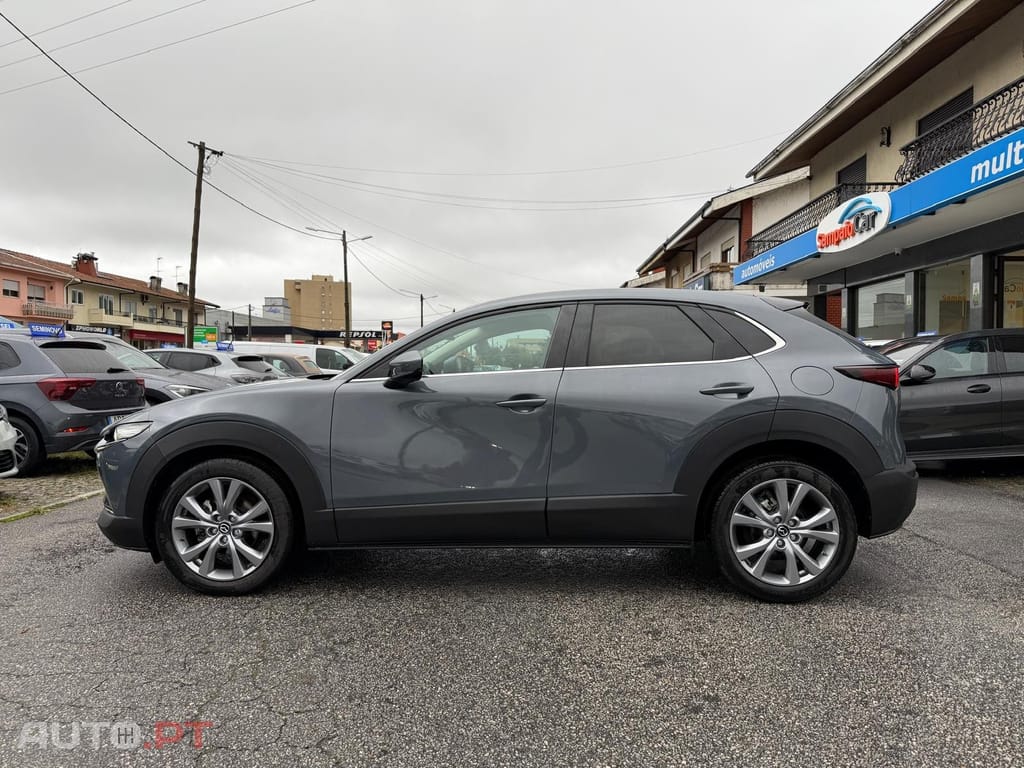 Mazda CX-30 2.0 e-Skyactiv-G Exclusive-line