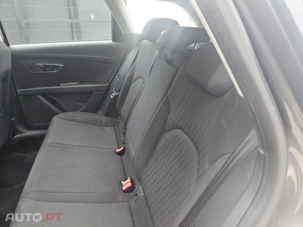 Seat Leon 1.6 TDI Ecomotive Reference