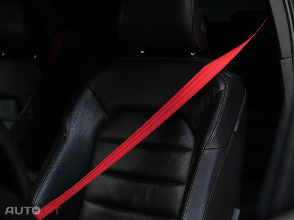 Volkswagen Golf GTI Performance BlueMotion DSG