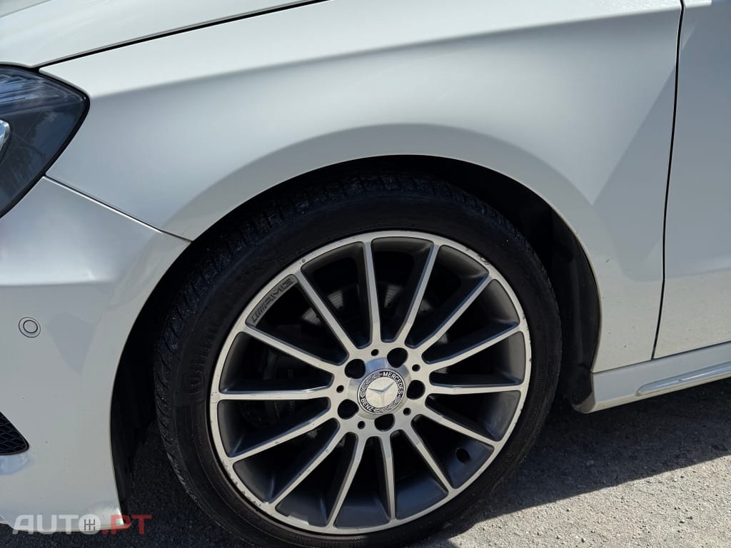 Mercedes-Benz A 180 CDi BlueEfficiency AMG Line