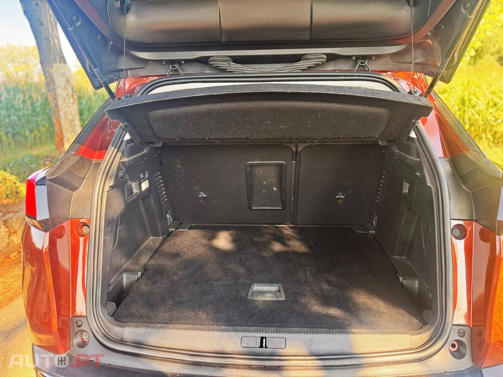 Peugeot 3008 1.5 BlueHDi Allure EAT8