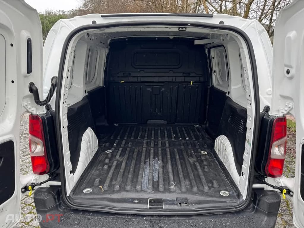 Peugeot Partner 1.5 BlueHDi Premium Standard