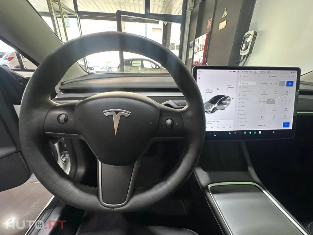 Tesla Model 3 Standard Range Plus RWD