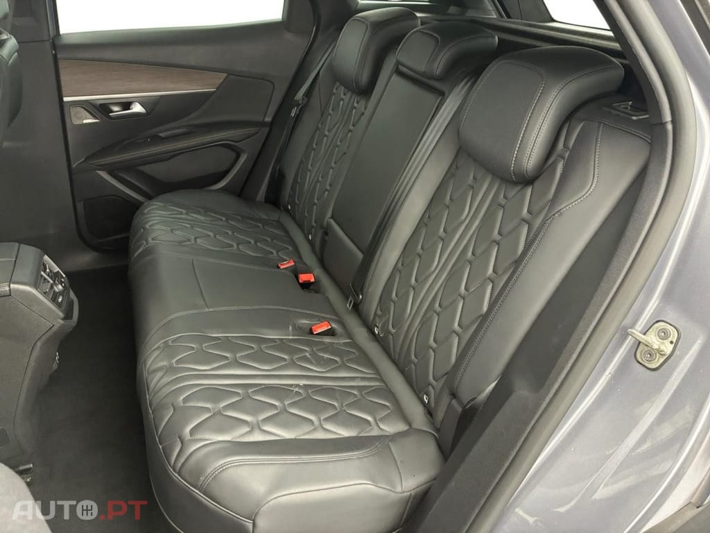 Peugeot 3008 1.6 Hybrid4 GT Pack e-EAT8
