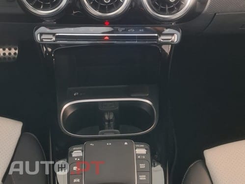 Mercedes-Benz CLA 220 d Shooting Brake AMG Line Aut.