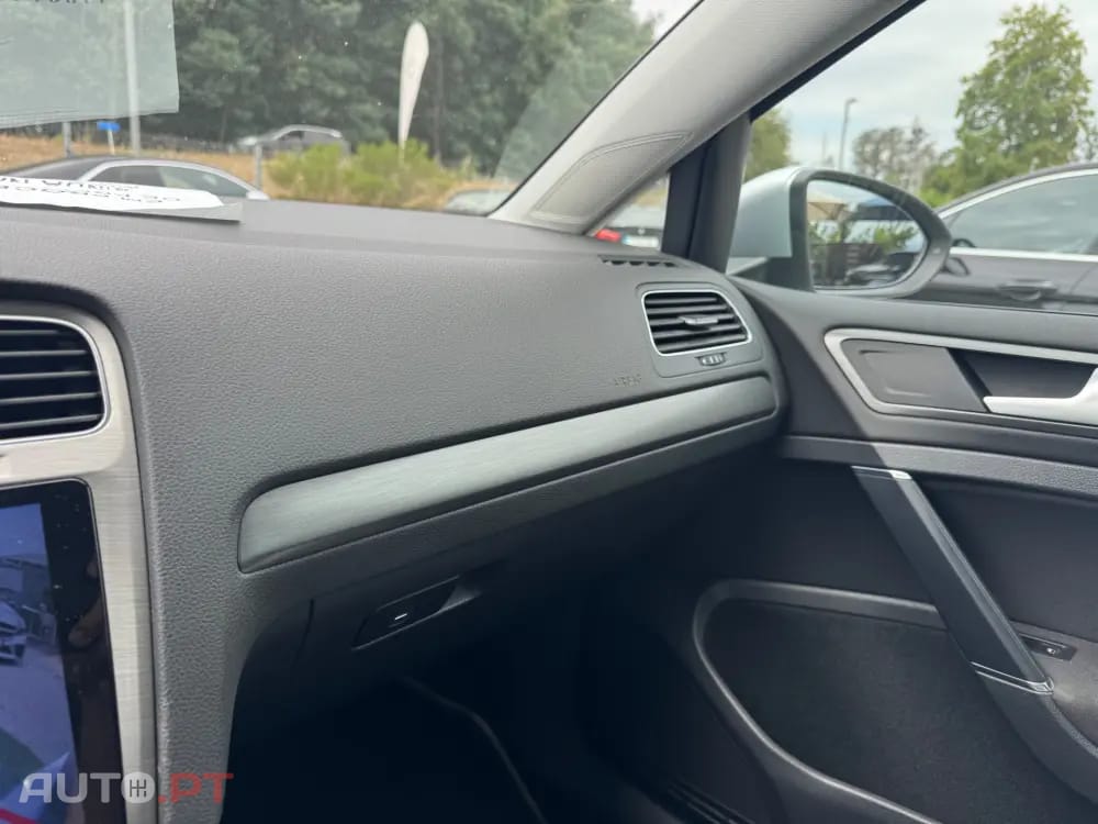 Volkswagen Golf Variant 1.6 TDi Highline DSG