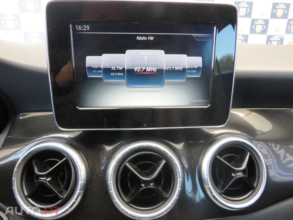 Mercedes-Benz CLA 200 d Shooting Brake Urban Aut.