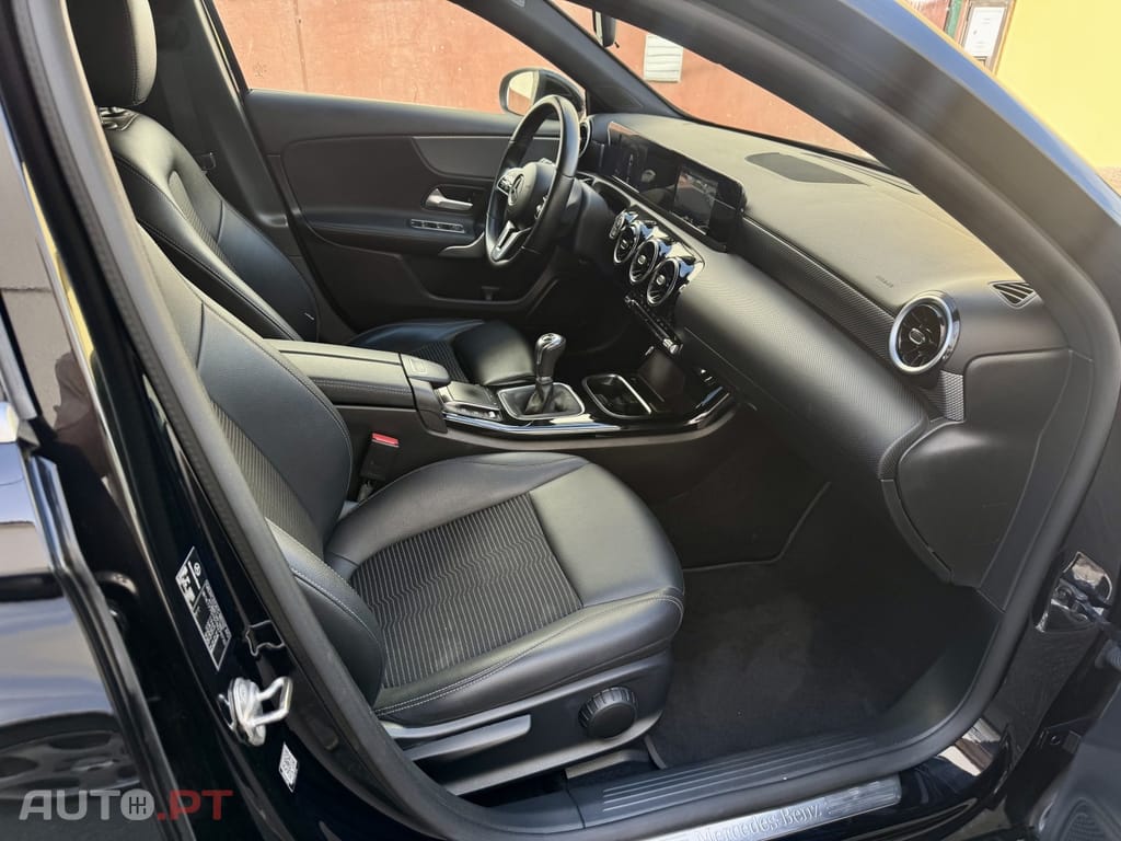 Mercedes-Benz A 180 d Style — fotografia 15