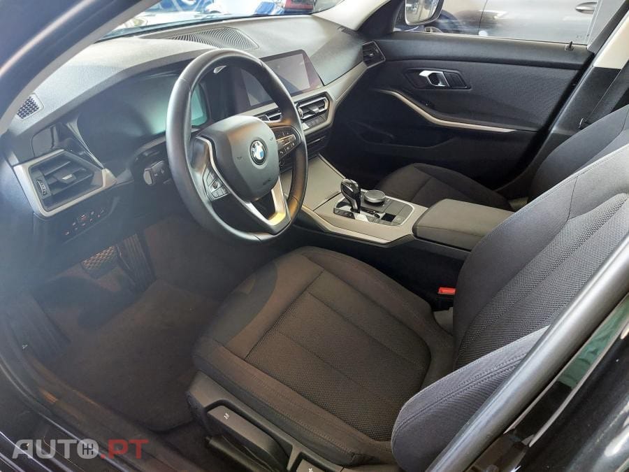 BMW 330 e Auto