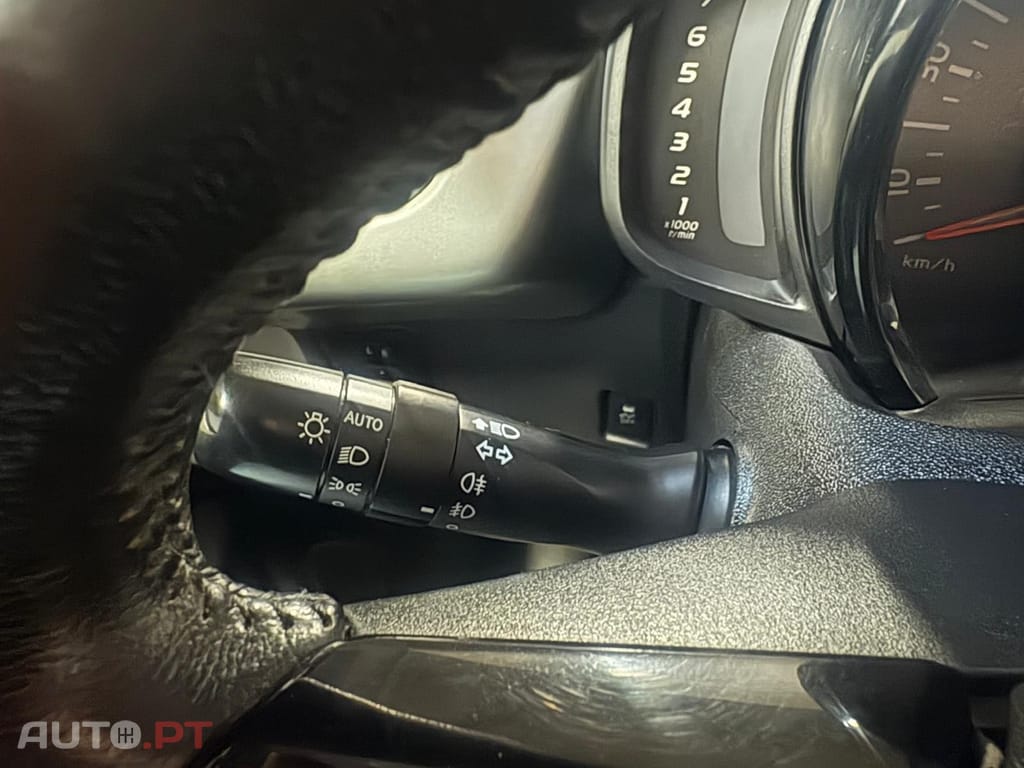 Peugeot 108 Top! 1.2 VTi Allure + ADML