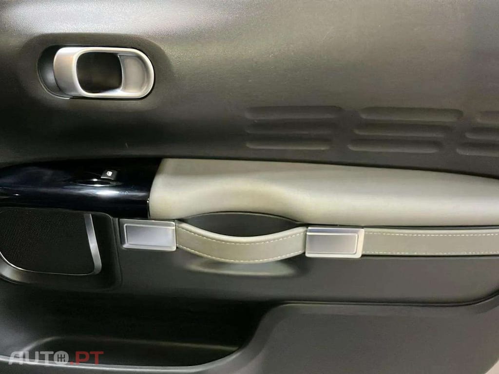 Citroen C4 Cactus 1.5 BlueHDi Shine Pack