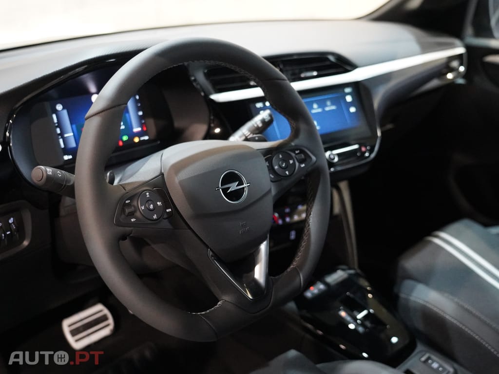 Opel Corsa 1.2 T Hybrid GS eDCT