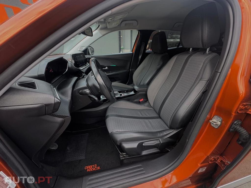 Peugeot 2008 PureTech 100 Allure