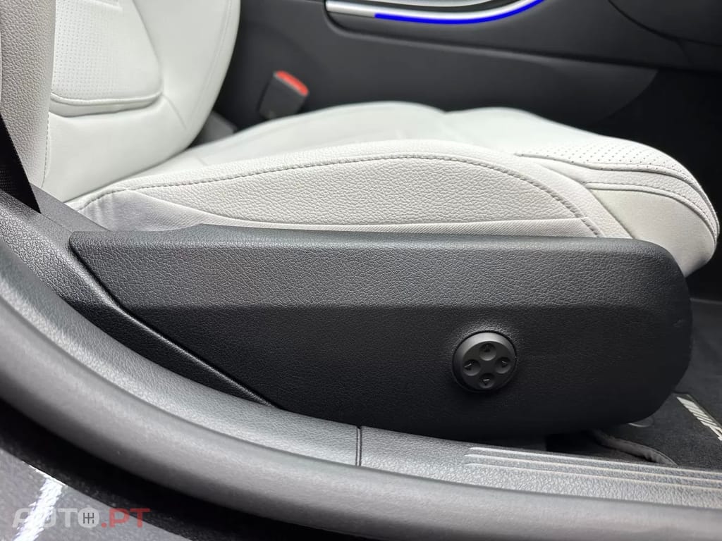 Mercedes-Benz C 300 e T 9G-TRONIC AMG Line