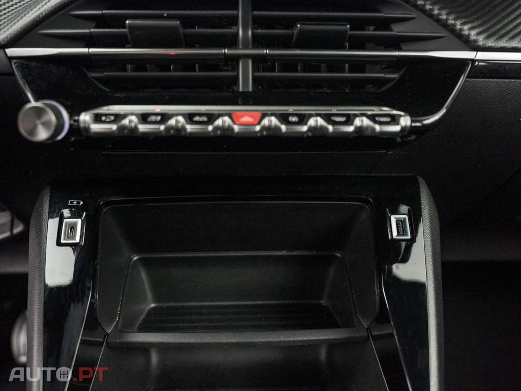Peugeot 2008 1.2 PureTech Active Pack