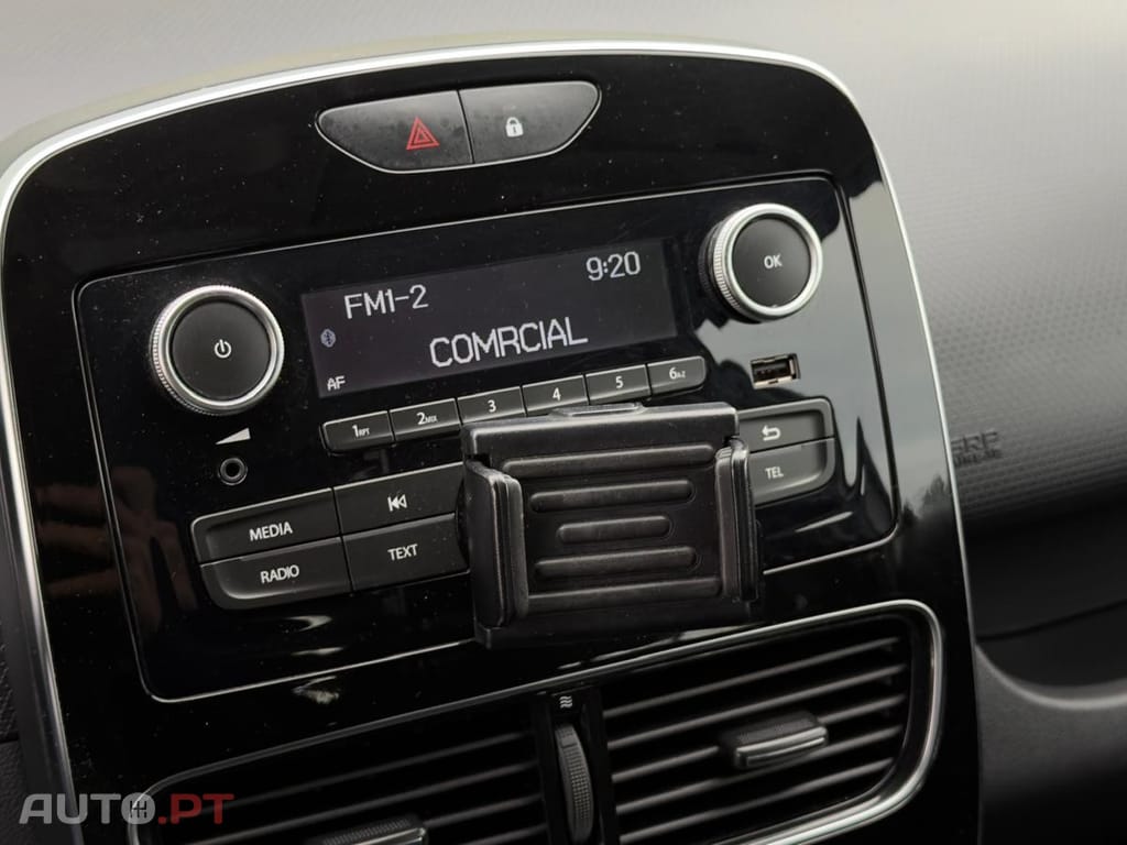 Renault Clio 2 L COMERCIAL