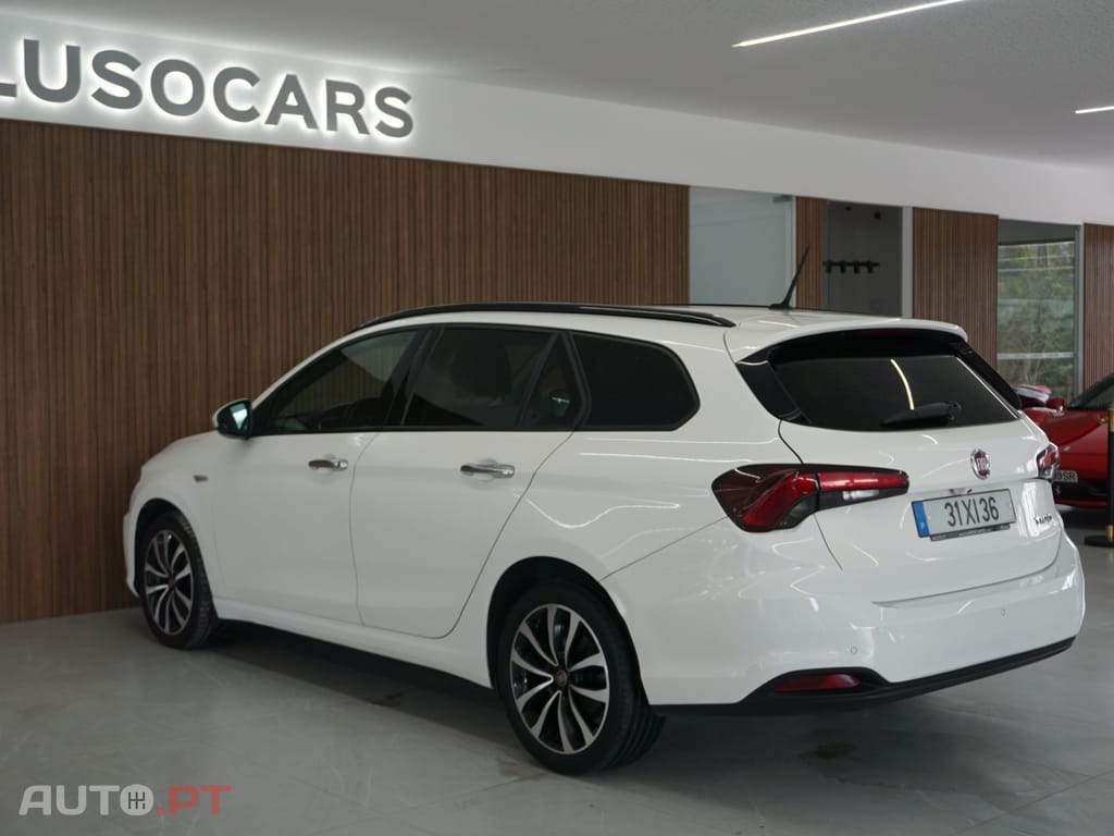 Fiat Tipo 1.6 M-Jet Lounge Tech J17 DCT