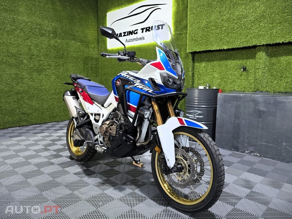 Honda Africa Twin CRF 1000 DCT Adventure Sports 30th Anniversary
