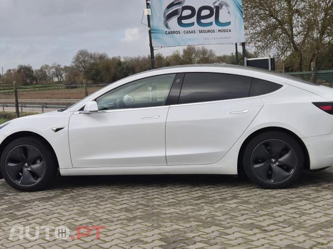 Tesla Model 3 Standard Range Plus RWD