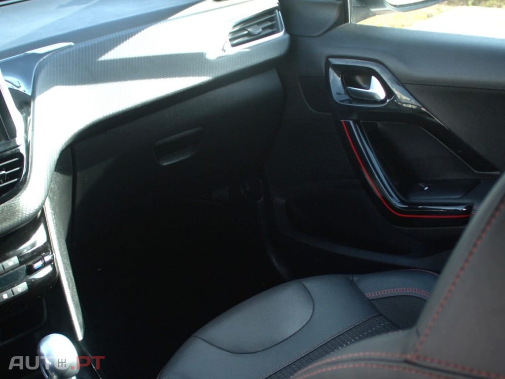 Peugeot 2008 1.2 PureTech GT Line