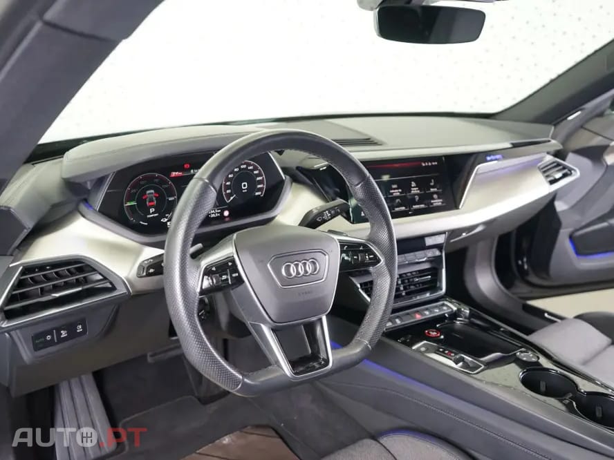 Audi E-Tron GT quattro