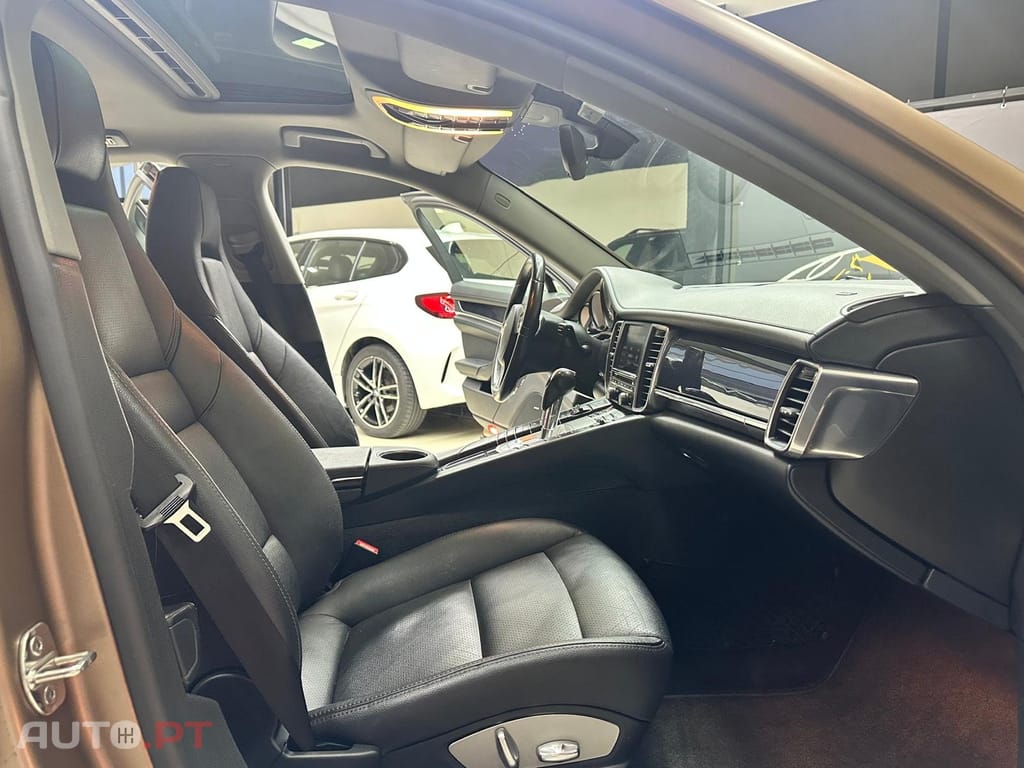 Porsche Panamera Platinum Edition