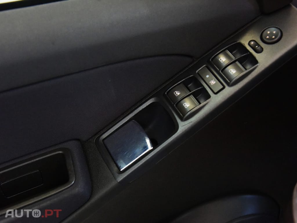 Lancia Musa 1.3 16V M-jet Platino DFN