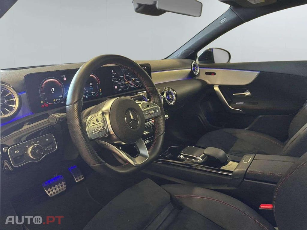 Mercedes-Benz A 250 e AMG