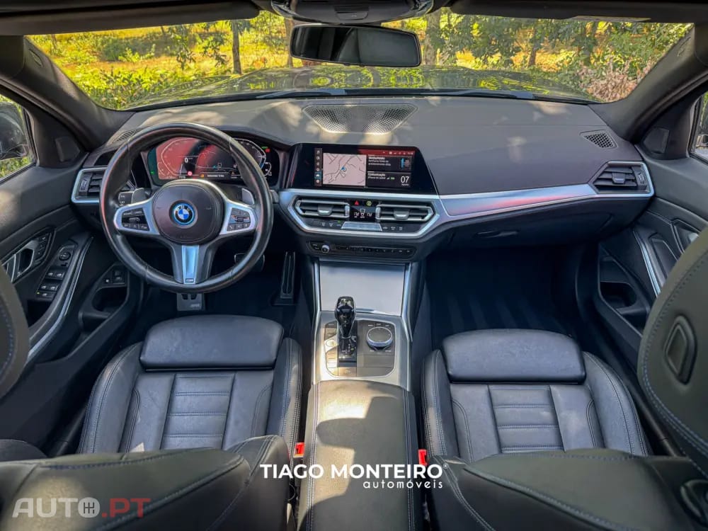 BMW 330 e Pack Desportivo M Auto