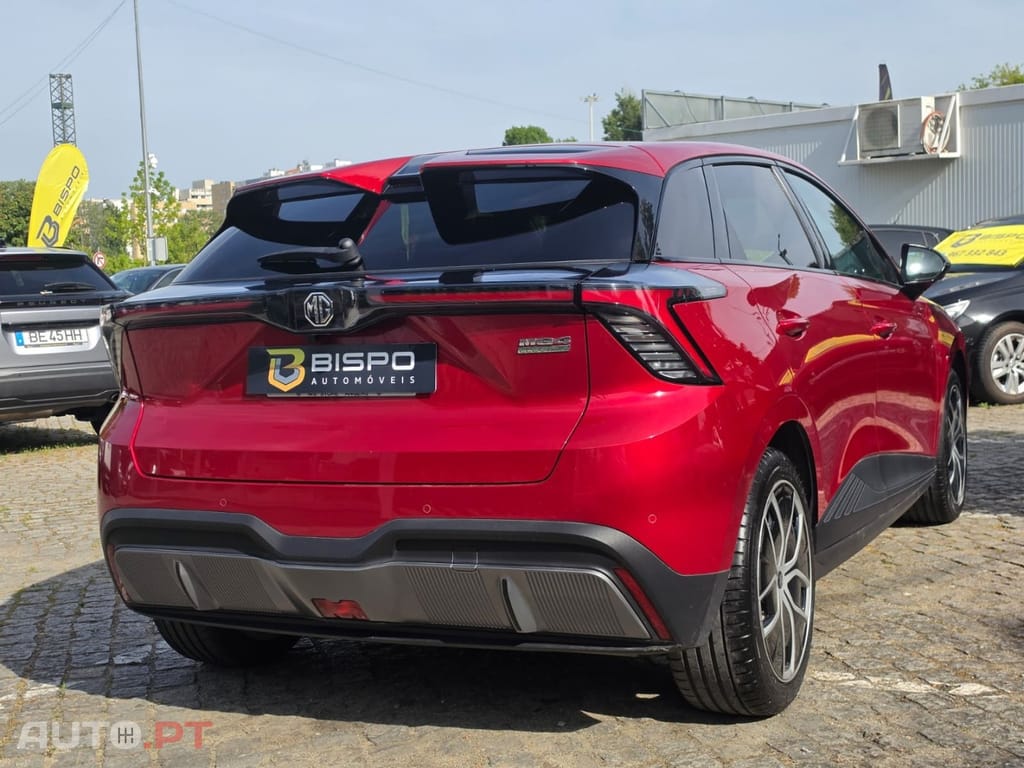 MG MG4 64 kWh XPower Luxury