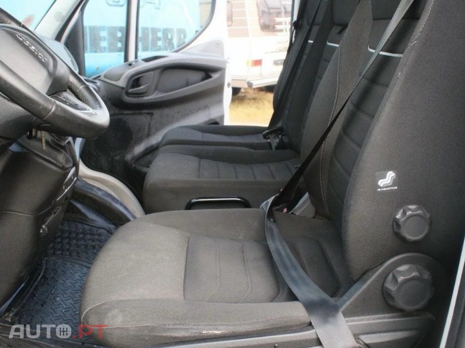 Iveco Daily 2.3 35S14 3000 CD