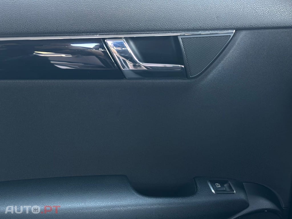 Mercedes-Benz C 200 CDi Avantgarde BlueEfficiency