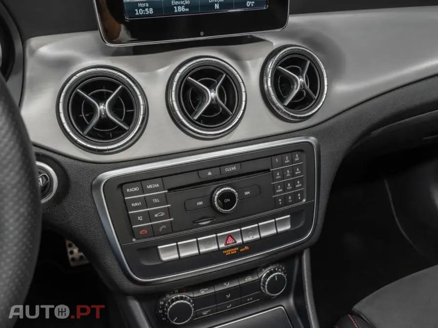 Mercedes-Benz CLA 200 d Shooting Brake AMG Line