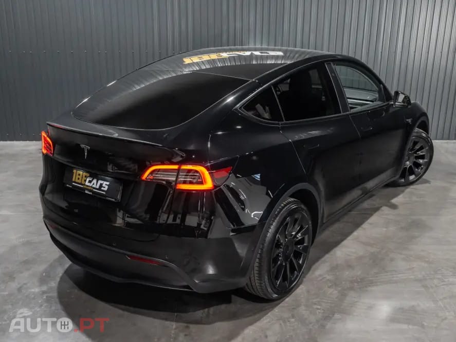 Tesla Model Y Long Range Dual Motor AWD