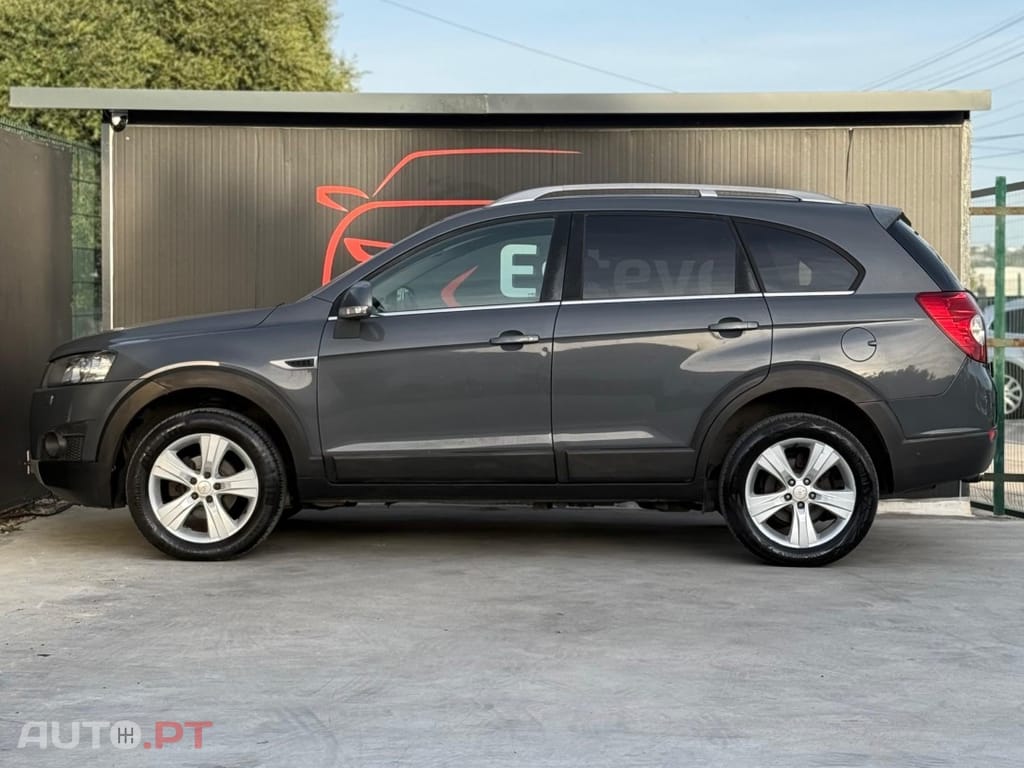 Chevrolet Captiva 2.2 VCDi Seven 164g 7L