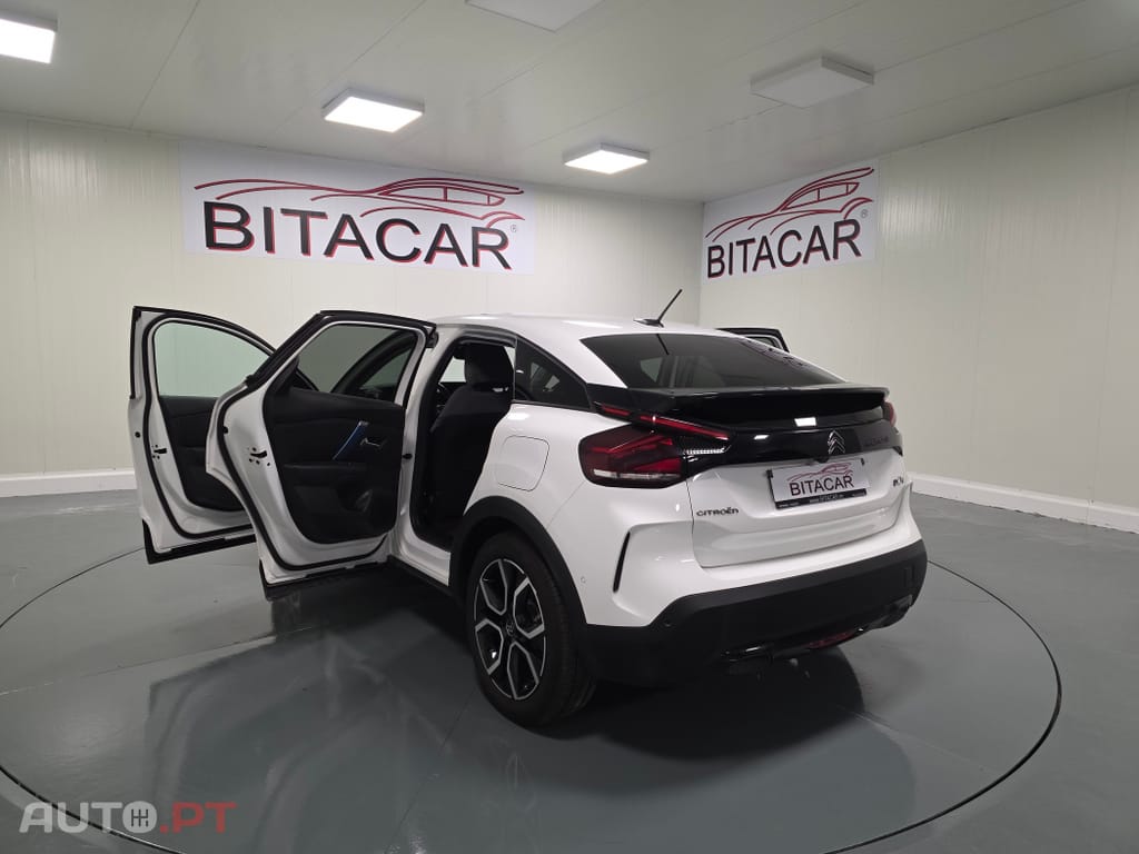 Citroën e-C4 50 kWh Shine — fotografia 24