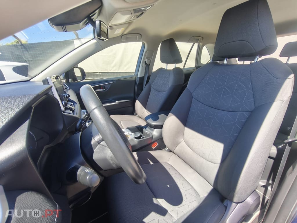 Toyota RAV4 2.5 HDF Comfort