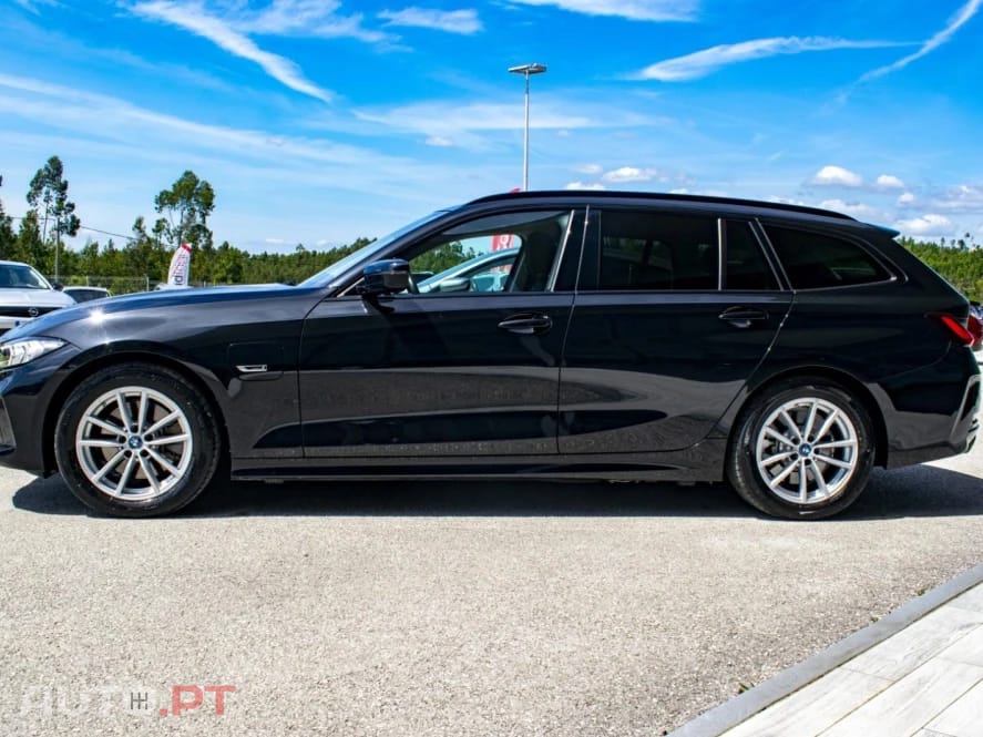 BMW 320 e Touring Auto