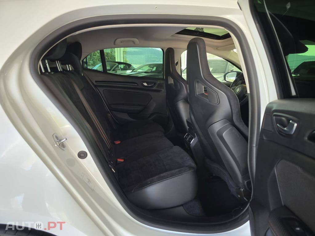 Renault Mégane TCe 300 GPF EDC R.S. TROPHY