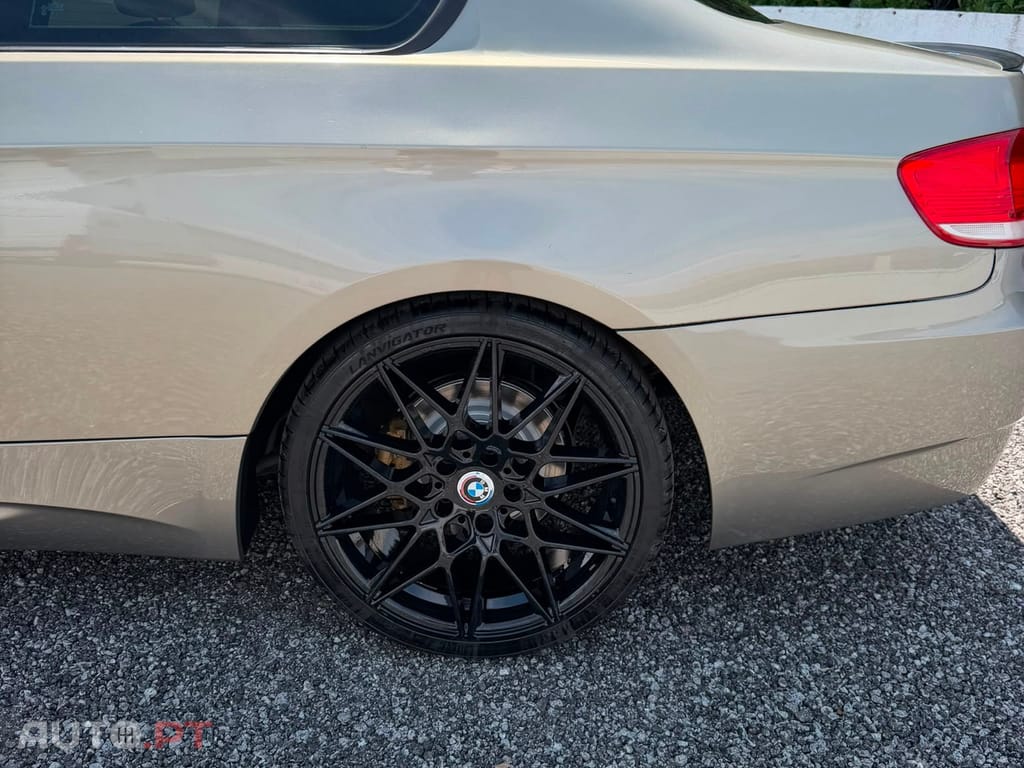BMW 320 d Auto