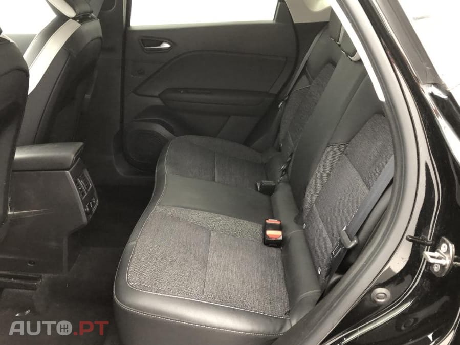 Renault Captur 1.3 Hybrid Techno