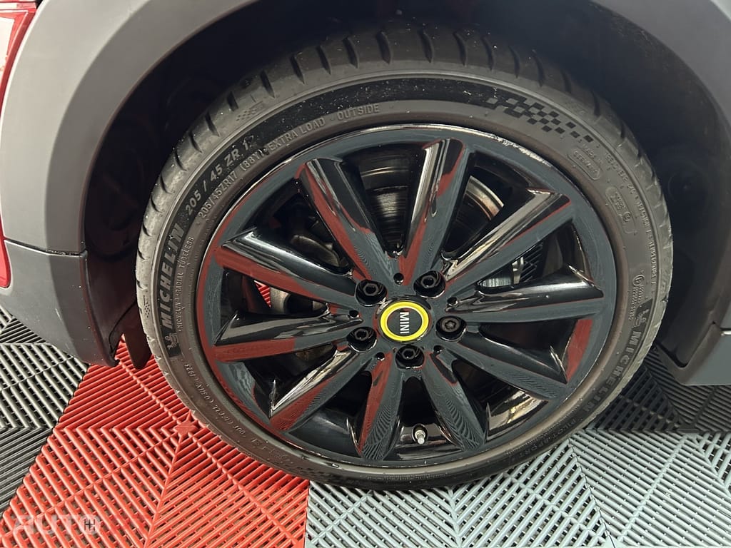 MINI Cooper Cooper SE