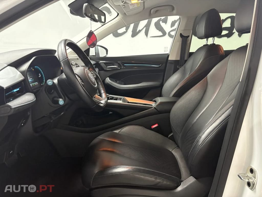 MG MG5 61 kWh Luxury