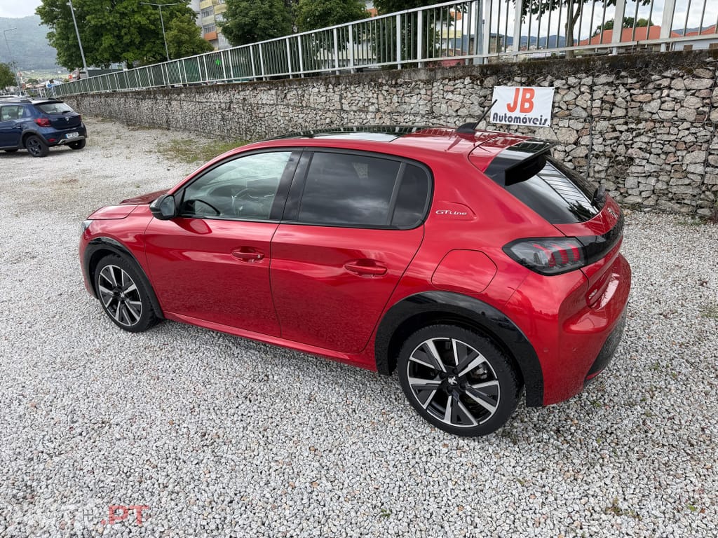 Peugeot 208 1.2 PureTech GT Line